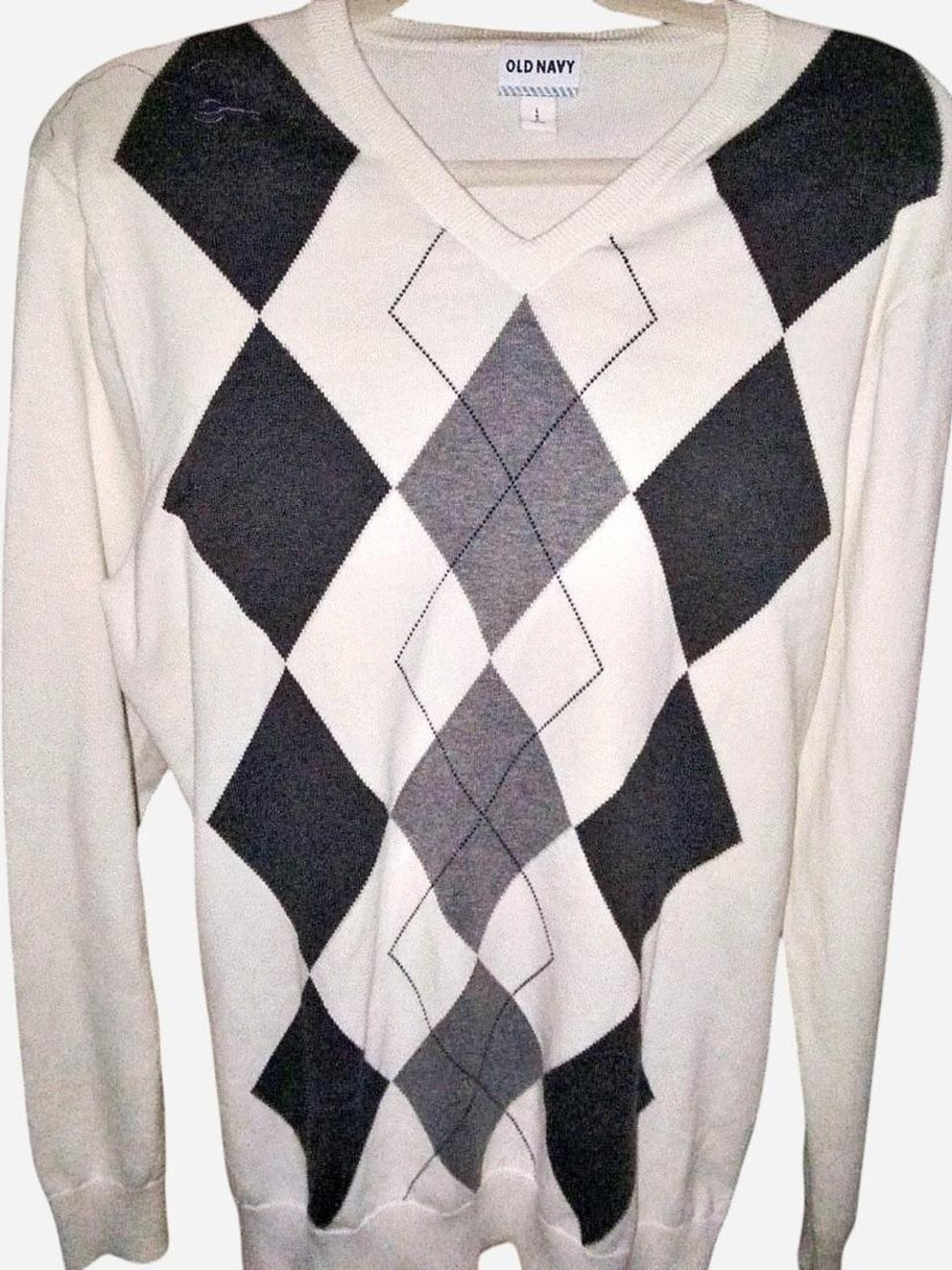 Old Navy Cream Argyle V-Neck Sweater for Women